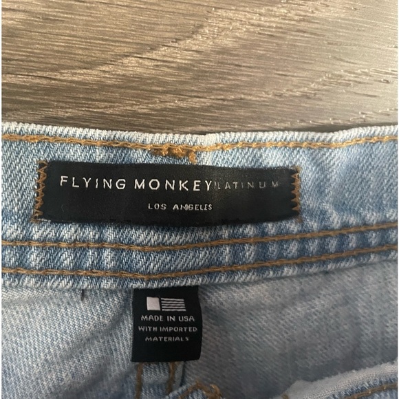 Flying Monkey embroidered shorts—size 26 - Picture 2 of 4